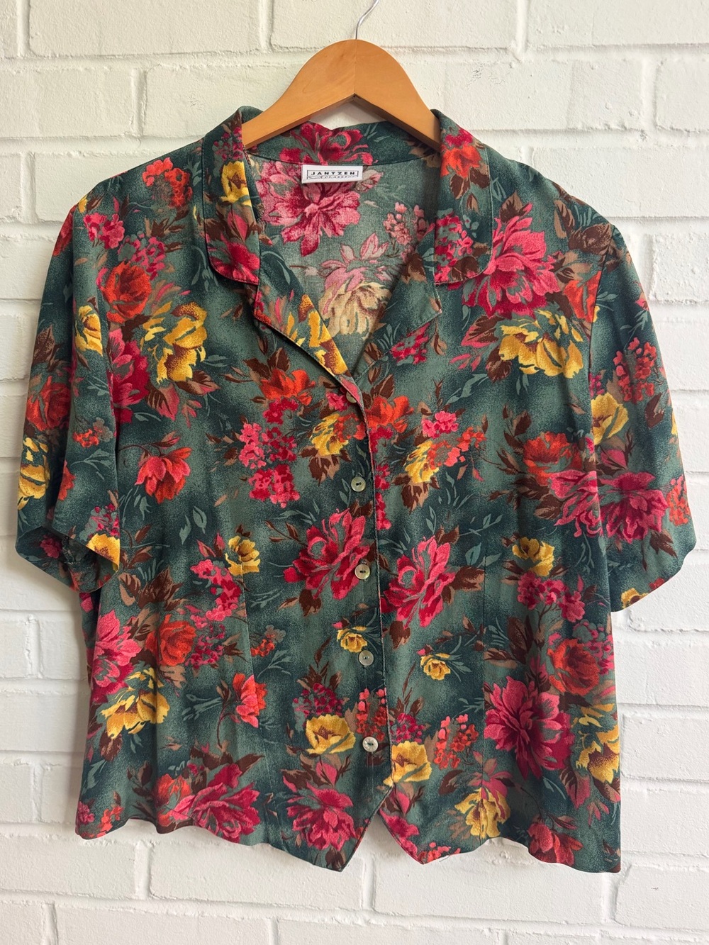 Jantzen blouse